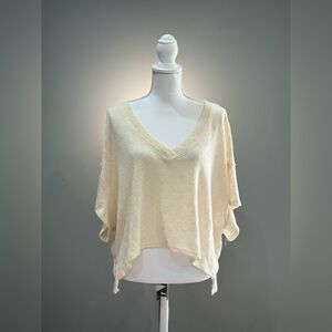 Cream Bucket List Wide Cut Cropped Sweater Size L EUC